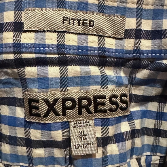 Express Fitted Button Front Blue and White Plaid Shirt Men's XL - Picture 2 of 6